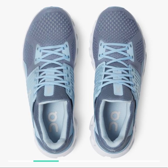 Blue Cloudswift On Clouds - Picture 2 of 5